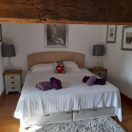 Bed & Breakfast A Barn With A View And Tranquility